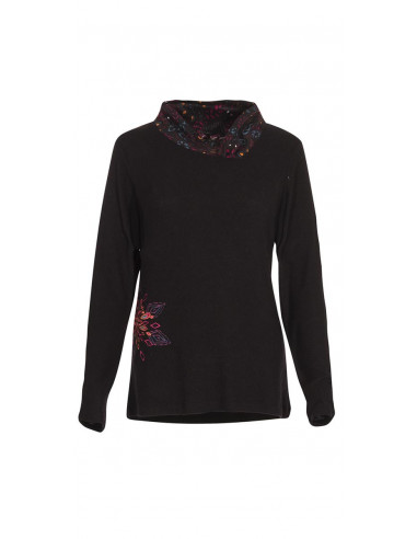 Knitted 74% rayon 21% polyester 5% elastane light pullover with laure print