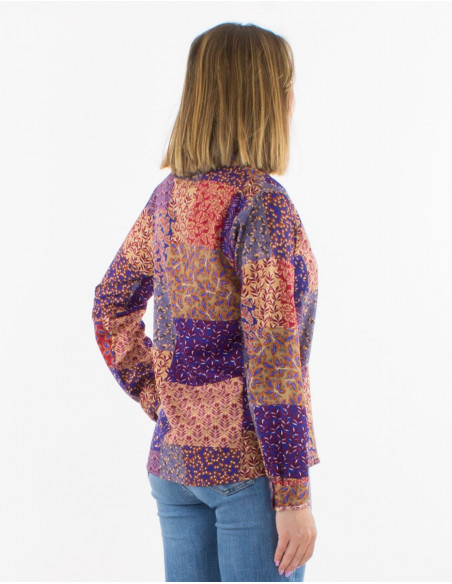 Blouse polyester buttoned with long sleeves and patch print