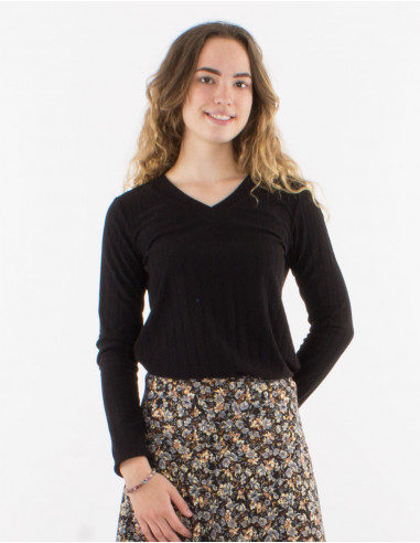 Pull maille 90% polyester 10% élasthanne uni col V