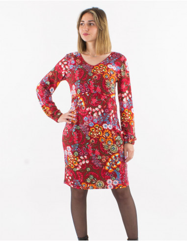 Knitted dress 95% polyester 5% elastane with v neckline and "peace" print