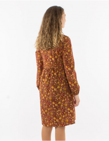 Polyester dress with long sleeves and golden print
