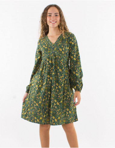 Polyester dress with long sleeves and golden print