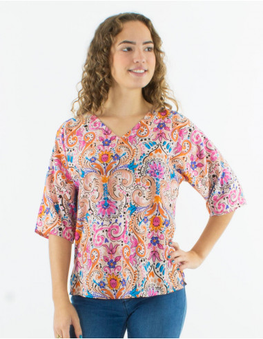 Polyester v-neck blouse with short sleeves and "aquarelle" print
