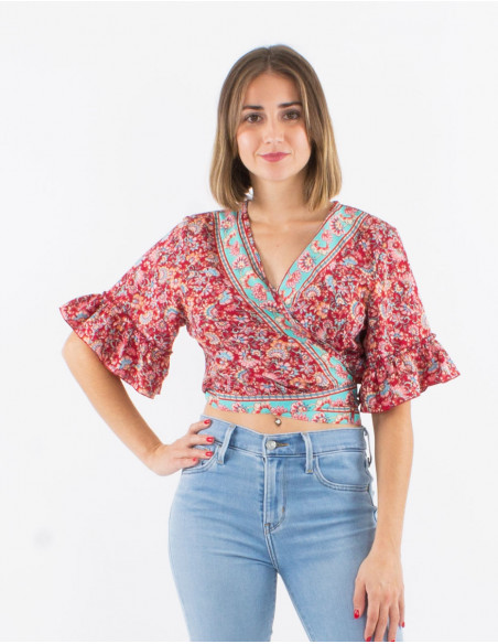 Polyester blouse with short sleeves and "floral" print
