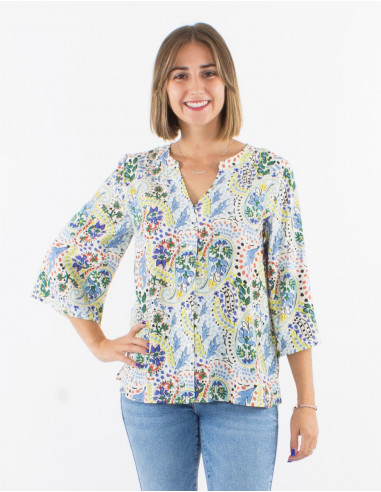 Viscose buttoned blouse with 3/4 sleeves and "istanbul" print