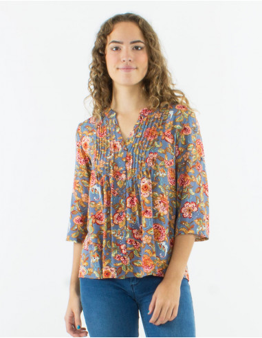 Viscose buttoned blouse with 3/4 roll-up sleeves and "agra" print