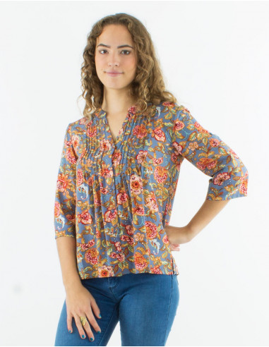 Viscose buttoned blouse with 3/4 roll-up sleeves and "agra" print
