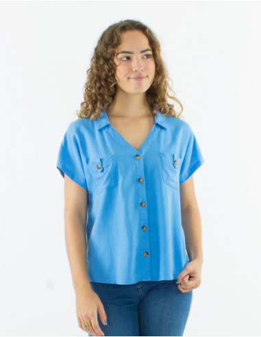 54% lin 46% viscose blouse with buttons and front pockets