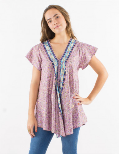 Polyester blouse with short sleeves and "sari" print