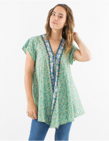 Polyester blouse with short sleeves and "sari" print