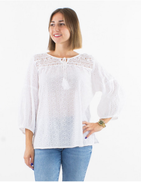 Cotton embroidered 3/4 sleeves blouse