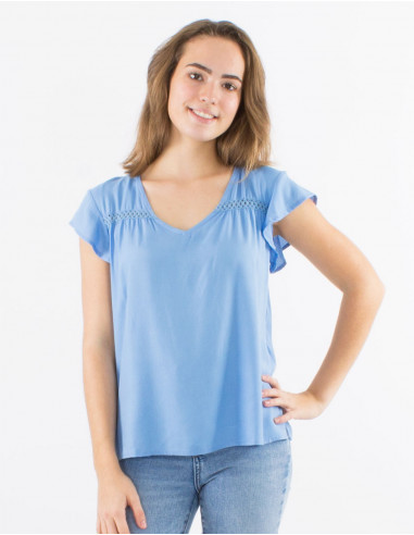 Viscose plain sleeveless blouse with v-neck and buttons