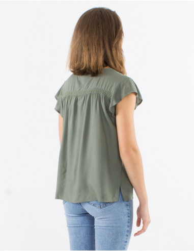 Viscose plain sleeveless blouse with v-neck and buttons