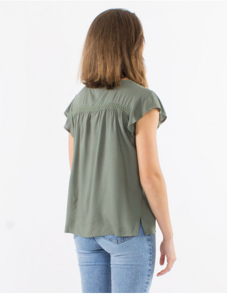 Viscose plain sleeveless blouse with v-neck and buttons