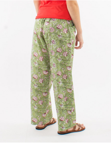 Cotton straight cut pants with elastic belt and "udai" print