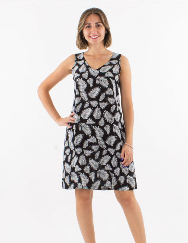 Viscose sleeveless v-neck dress with "leaves" print