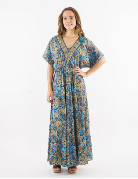 Long polyester dress with short sleeves and "road dore" print