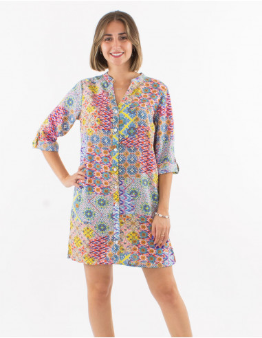 Short polyester buttoned dress with 3/4 roll-up sleeves and "mozaique" print