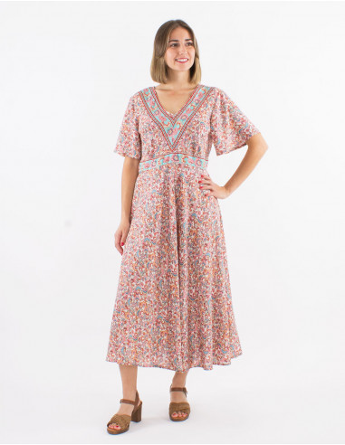 Polyester dress with short sleeves and "floral" print