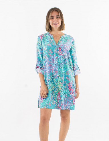 Short viscose buttoned dress with 3/4 roll-up sleeves and "influence" print