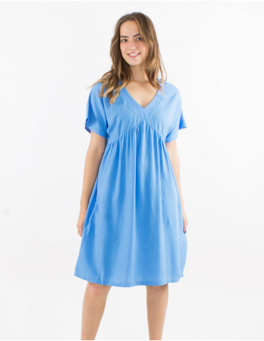 54% linen 46% viscose dress with v-neck and short sleeves