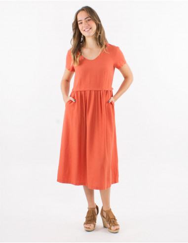54% linen 46% viscose midi dress with v-neck and short sleeves