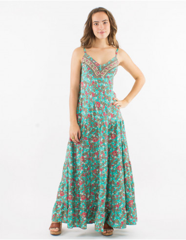Long polyester dress with straps and "sari" print