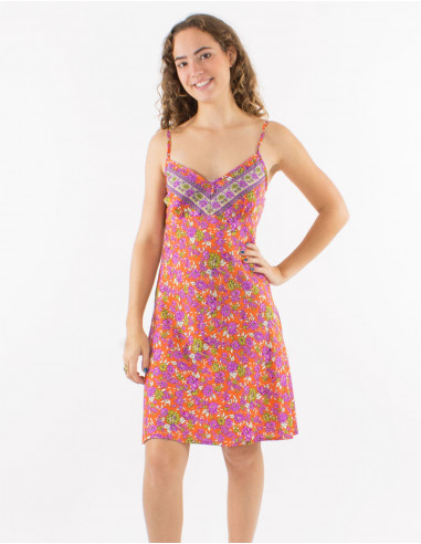 Short polyester dress with straps and "sari" print