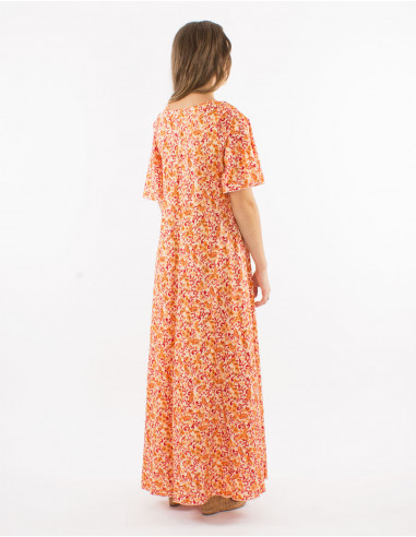 Long polyester v-neck dress with short sleeves and "dore" print