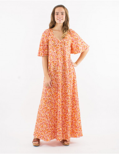Long polyester v-neck dress with short sleeves and "dore" print