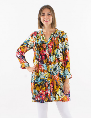 Viscose buttoned tunic with 3/4 sleeves and "jungle" print
