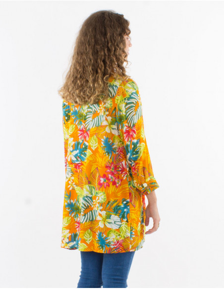 Viscose buttoned tunic with 3/4 sleeves and "jungle" print