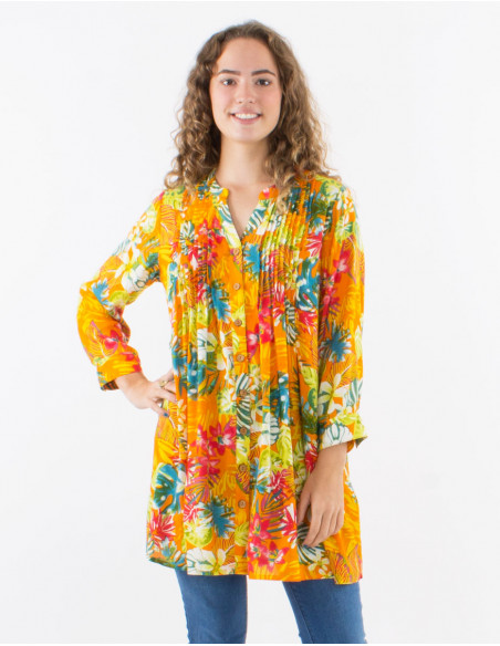 Viscose buttoned tunic with 3/4 sleeves and "jungle" print