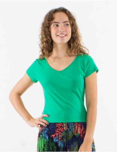 95% cotton 5% elastane plain tee shirt with short sleeves