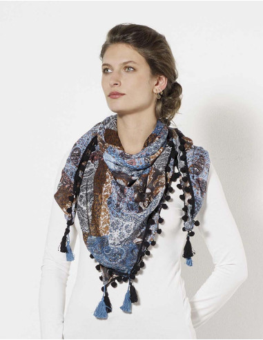 Polyester scarf with pompoms and patchorient print
