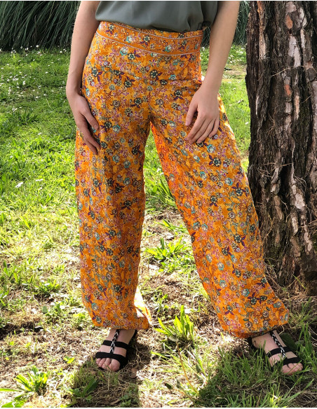 Polyester 2 pockets and "sari" print pants