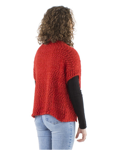 Knitted sleeveless 55% Acrylic 45% Polyamide jacket with wooden buttons