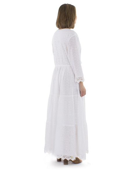 Cotton white 3/4 sleeves dress with embroideries and lining