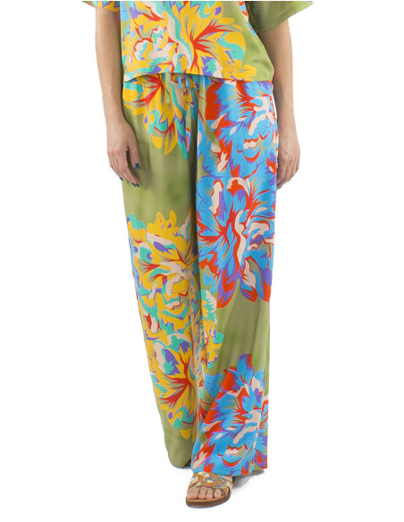 Viscose pants with large elastic belt and Camelia print