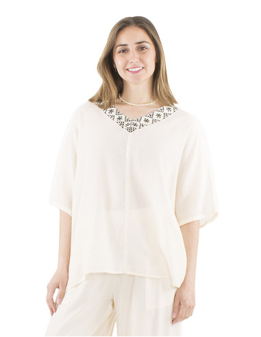 Foam cotton plain blouse with v-neck