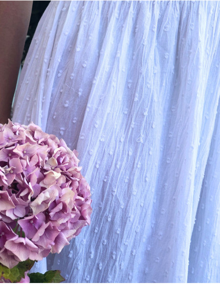 Cotton white elastic belt dress with embroideries and lining