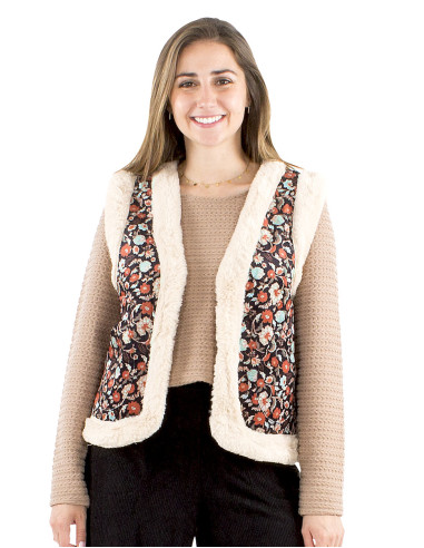 Knitted polyester printed waistcoat with lining and buttons