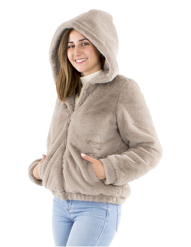 Veste polyester zip et capuche fourrure polyester