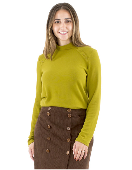 Knitted 65% viscose 30% polyester 5% elastane pullover with 8 buttons