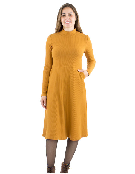 Robe maille 95% coton 5% élasthanne col montant