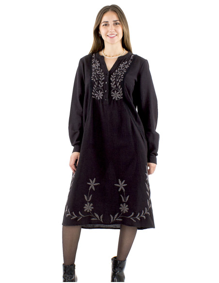 91% viscose 9% linen plain dress with 4 buttons and embroideries