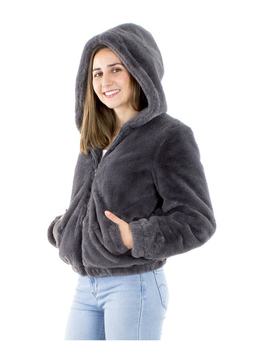 Veste polyester zip et capuche fourrure polyester