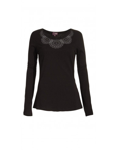 95% Cotton 5% Elastane tee shirt with long sleeves